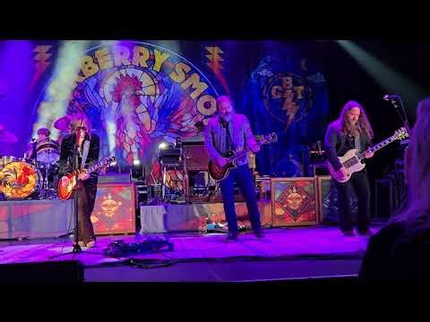 Blackberry Smoke "Sleeping Dogs into Come Together into Sleeping Dogs" live @Tarrytown, NY 3/7/26