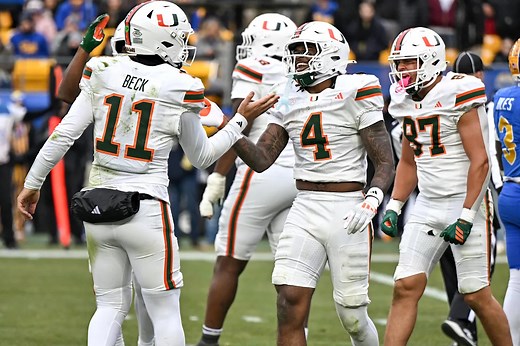 Miami takes down Texas A&M 10-3 thanks to a late TD and an even later game-sealing interception