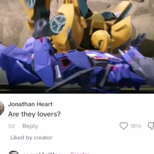Transformers Bumblebee and Soundwave: Epic Scenes