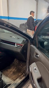 🚗✨ تصليح Airbag Clio 5 – خدمة فينيسيون على أعلى مستوى! ✨🚗 الحمد لله، خدمنا اليوم على Clio 5 وكانت النتيجة أكثر من رائعة 👌 قمنا بتبديل وتركيب: ✅ Airbag conducteur ✅ Airbag passager ✅ برمجة Calculateur airbag ✅ Diblokage santur sécurité الخدمة كانت دقيقة، والفينيسيون 🔥 نظافة، ترتيب، واحترافية في كل التفاصيل 💪 كلش راجع كما كان من المصنع 💯 ثقة الزبون أغلى حاجة عندنا، والنتيجة تتكلم وحدها 😉 📍ورشتنا دايماً في الخدمة لأي نوع من أعمال الـ Airbag 🔧 جودة، دقة، وضمان الخدمة الممتازة. | Réparation 