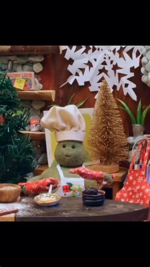 After seeing Bohemian Rhapsody, Chef was absolutely taken by Queen’s Live Aid performance. So you know he had to gather Bashel’s fwends around and reenact it! (And he did not give two hoots about filming it *several* times). Over the next month, the Team will be taking a break to game-plan for the Mayoral election with Chef and celebrate together. But we also wanted to take this time to share with all our Cheffers, new and OG, the path that brought Chef to his candidacy! We can’t wait to showcas