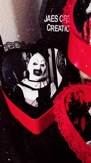 Stunning Halloween Make-up Transformation Inspired by Draculangelica