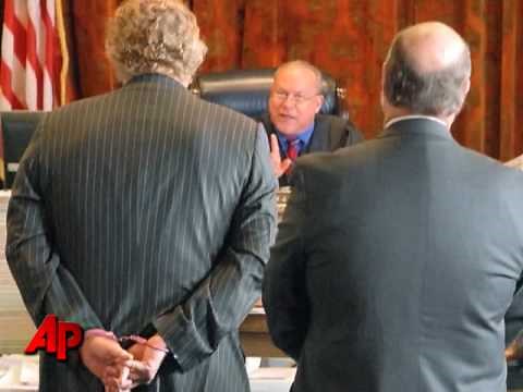 Randy Quaid and Wife Arrested, Briefly Jailed