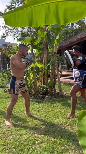 Stay and Train in Phuket, Thailand 🥊 ========================================== Sumalee Boxing Gym combines top level Muay Thai training, professional yoga instruction, and expertly designed performance nutrition menus at the heart of Phuket. International travelers can stay with us at our on-site affordable luxury accommodation. Phuket residents can join in the fun too and train with us daily (Monday - Saturday) | Sumalee Boxing Gym
