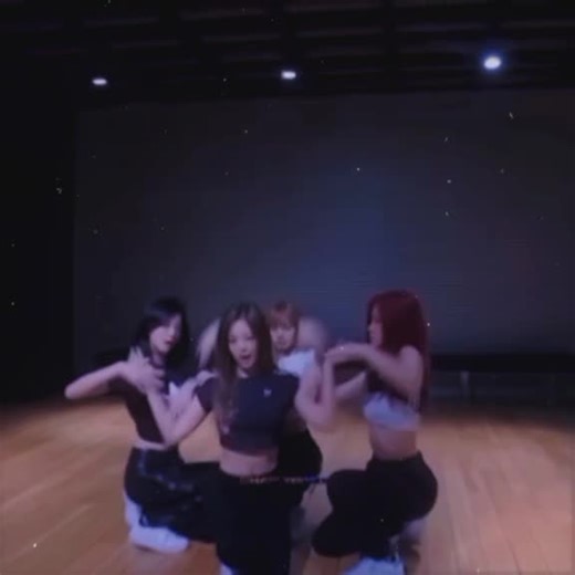 90s Edit Inspiration: Create Your Own Unique Transition