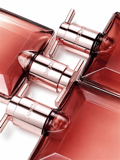 Discover a fragrance that feels bold yet effortless. Join the livestream and experience Lancôme Idôle Power for yourself ✨ #LancomeMY #Lancome #LancomeIdolePower #Perfume #LiveWithLancome #FragranceRoutine