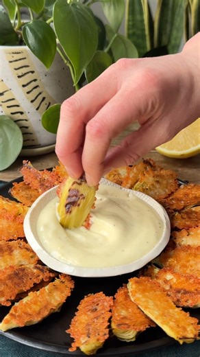 81K views · 446 reactions | A fresh, addictive, and simple appetizer that's perfect for parties and entertaining! We used canned artichoke hearts to cut down on prep time, and this entire recipe takes less than 30 minutes start to finish. | Crowded Kitchen | Facebook