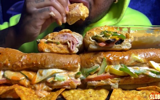 【SLOBB TV】赛百味酱多多香辣芝士火腿鸡肉三明治 咀嚼音