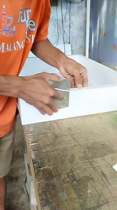 Memotong sisa edging PVC menggunakan alat sederhana #tips #tricks #furniture #diy #amazingskill #creative | Nadhiffa Nurdhaffa Nadhirra