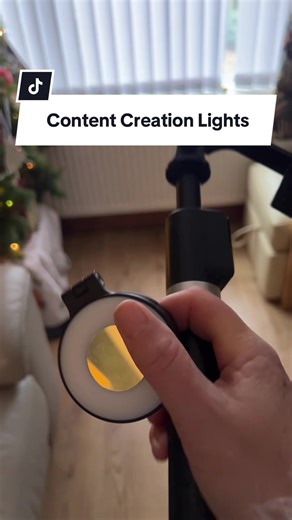 I don’t need loads of lighting — just options. One extendable selfie light for filming, and a magnetic MagSafe light for quick phone videos. Simple setup, does the job. Linked in the basket if you want to see if it’s for you. #contentcreators #phonelighting #selfielight #magsafelight #filmingsetup