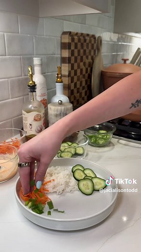 Banh Mi Bowls with Ground Chicken & Sriracha Mayo