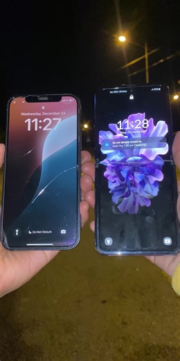 Samsung Galaxy Z Flip vs iPhone 12 Camera Comparison