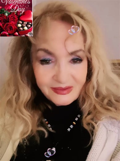 Video di Jezebel Jones (Gaby) (@jezebelforever) con Valentine, love, piano solo(823923) - zomap