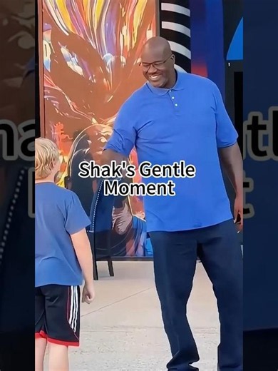 Gentle Giant: Shaq’s Warmest Moments with Young Fans#Shaq #ShaquilleONeal #GentleGiant