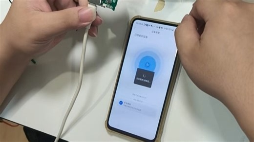 三星 S10e V720 使用视频