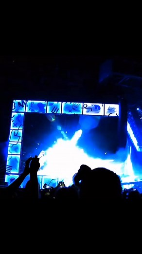 58K views · 5.8K reactions | One Direction - You & I (You always as the greatest band of the world we never forget) 梁❤️ | 1D Global | Facebook