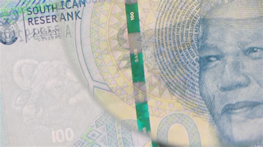 The SA Reserve Bank has upgraded the country’s banknotes & coin with enhanced security features & new designs celebrating our heritage. We have added the SA flag and preamble to our Constitution in micro-lettering. Click here for more: http://bit.ly/3NyLtuI | SA Reserve Bank