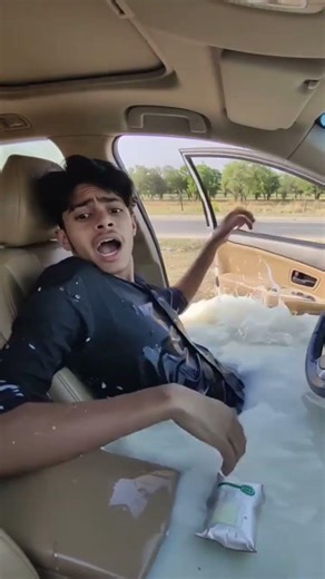 Poori car milk se bhar gayi #shorts #teamfx #aivideo #viral #viralvideo #lyrics #ai #reels