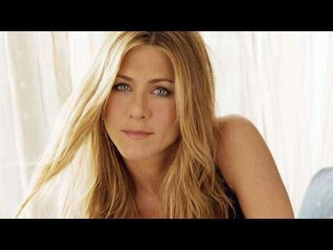 Jennifer Aniston: TOPLESS–Tights–Swimwear–Mini Fashion–Hosiery–Sheer Wear–Chic Outfits