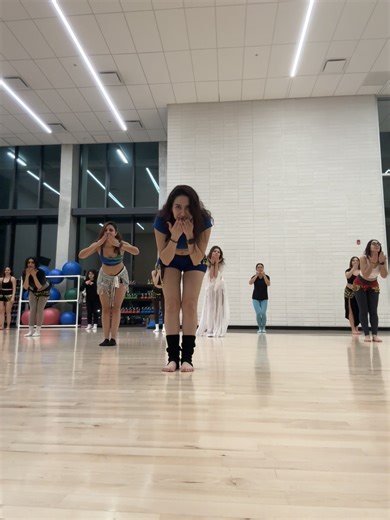 Merry Christmas🎄Kisses from our belly dance class😘😘 #bellydance #tarkan #dance #christmas #merrychristmas