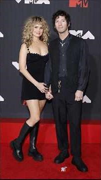 Debby Ryan & Josh Dun Welcome Baby Girl Felix 😍✨