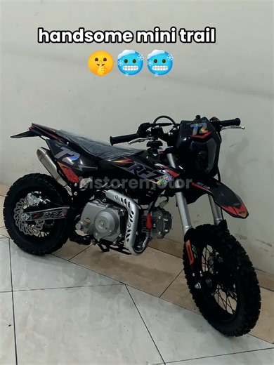 RFZ THUNDER 110cc — Trail Kecil, Rasa Juara Desain agresif, ringan dikendarai, cocok buat pemula sampai hobi trail. • Mesin 110cc 4-tak • Pilihan Matic / Manual • Wheelset 10/12 — lincah & stabil • Rangka kuat, suspensi empuk • Kualitas premium 💥 Harga: 8 jutaan 📞 Info pemesanan: WA 0838-7668-1401 📍 Jakarta Utara #rfzthunder #rfz110 #motortrail #trailmini #trailindonesia
