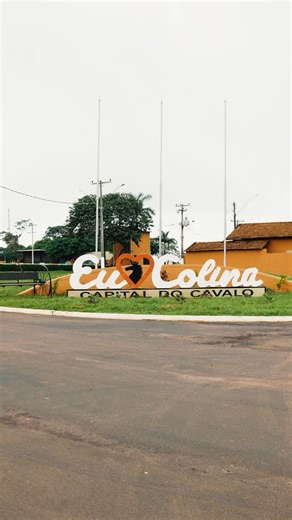 Colina recebe cursos gratuitos do programa Caminho da Capacitação. Colina vive um momento de qualificação profissional com cursos gratuitos do Caminho da Capacitação, iniciativa do Fundo Social de São Paulo, da Prefeitura Municipal de Colina e do Fundo Social de Solidariedade de Colina. As aulas já estão em andamento, com formações em auxiliar de cabeleireiro, manicure e pedicure e maquiagem, ampliando as oportunidades de trabalho, renda e autonomia financeira. A ação integra o Superação SP e re