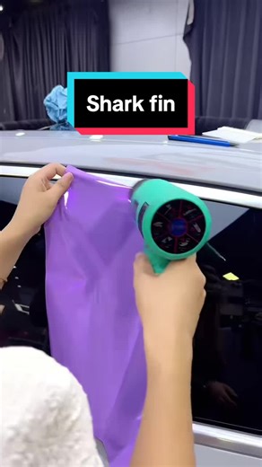 Wrapping shark fin#carwrap #nicaicarfilm #vinylwrap #carwrapvinyl