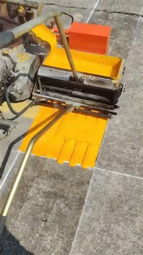 Vibration road marking line