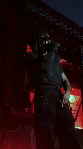 9v1___Avm€d © on Instagram: "Damso - Impordonnable 🫶🏻 @thedamso . . . #damso #impordonnable #fyp #fypage #explore #reels #paroles #musique #france #rapfrançais"