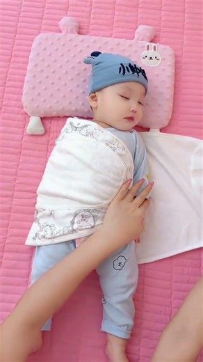 Babies often experience startle reflexes or wake up easily when dropped,