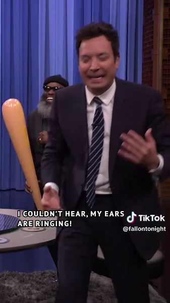 Chris Pratt & Charlie Day Play No Its, Ands, or Ums