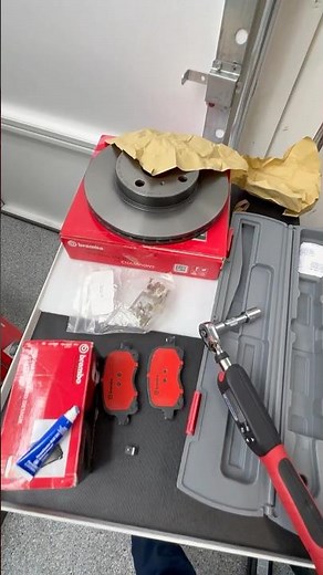 Brembo brake pads and rotors. 1 side done, another to go #brembo #brembobrakes #brakes #autorepair