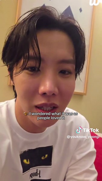 Hobi is a Kpop Demon Hunters fan especially the song “Golden” #jhope #hobi #kpopdemonhunters