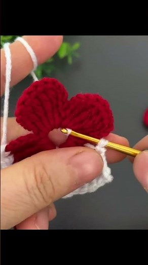 👉 This Crochet Trick Is Going Viral 😍 So Easy! #shorts