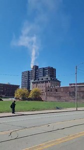 291K views · 1.6K reactions | This video shows smoke coming from a McKeesport apartment building. A first responder on scene tells us that they're working to put out a fire in a trash chute. EVERYTHING WE KNOW >>> wpxi.tv/47gMSOT | WPXI-TV Pittsburgh | Facebook