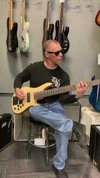 Jamming on a Schecter 6 string bass #shred #metal #metalcore #schecter #bass