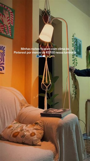 Essa luminária é tudo 🛋️🌃☁️✨🌙 #luminaria #abajur #pinterest #decoracaodecasa #aconchego