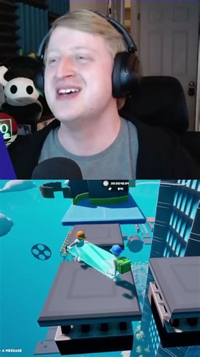 That was WOAH!! #carrytheglass #coop #platformer #indiegame #twitch