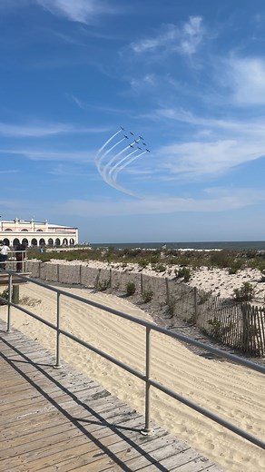 Spring? Did someone say spring? 🌼💐🌷🐰💐🐝🐦🐇👒 Okay, it was us. We may be a few days ahead of the groundhog, but we're predicting an early spring and getting excited about all the fun events in Ocean City during the season. Here's a list of all spring events and some events later in the year to look forward to like the airshow. Mark your calendars! https://ocnjmagazine.com/2025/01/29/ocnjs-2025-spring-events/ . #ocnj #oceancitynj #ocnjboardwalk #shoplocal #thebeach #oceancitynjboardwalk #oce