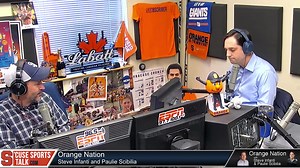 What do Steve Infanti & Paulie Scibilia make of yesterday's fiasco following the reports that Judah Mintz will leave Syracuse men's basketball to enter the NBA Draft? Find out on today's #OrangeNation podcast ⬇️ 🎙️ https://soundcloud.com/espn-syracuse-utica-rome/30-minutes-in-orange-nation-4-5-24 | ESPN Syracuse