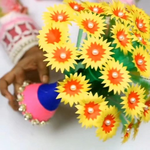 How to make a beautiful flower vase at home 🏺💐🎋 #diy #flowervase #guldasta #handmade