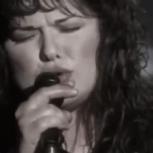 Heart - Alone | Music Madness