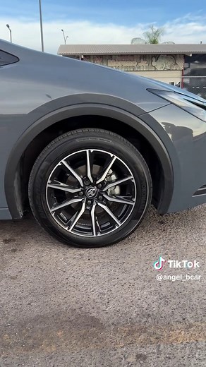 Toyota Prius Premium 2025: Innovación y Eficiencia