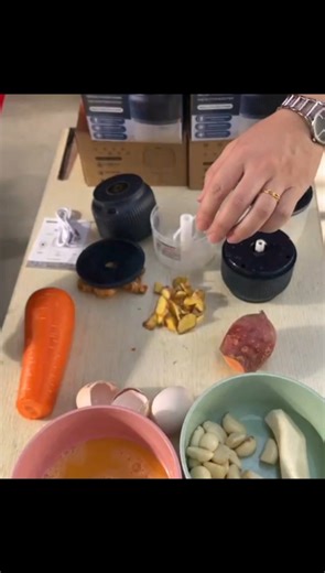 Watch Mini Food Chopper Play on Amazon Live