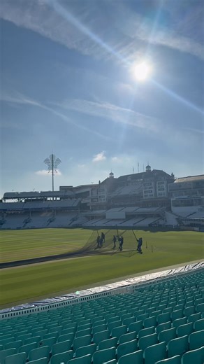 A beautiful day for some county cricket! ☀️ The Kia Oval is ready for the visit of Somerset! 💪 Gates open at 10:00am, with toss & team news at 10:30am. 🙌 🤎 | #SurreyCricket | Surrey Cricket