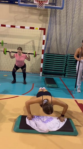 Getting stronger💪 #cheerleadeading#workout#strong#traning#liftingweights#motivation #greenscreenvideo