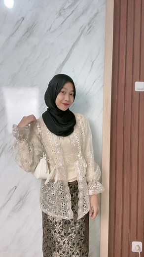 Inspirasi Kebaya Modern Berhijab untuk Kondangan