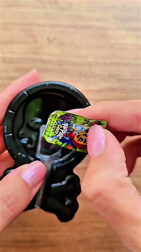 ASMR Opening Pirate Candy Eye 👁️ Sour Popping Powder