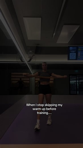 👏Prioritise 👏your👏 warm-ups👏 #fyp #gym #bodybuilding #warmup #workout